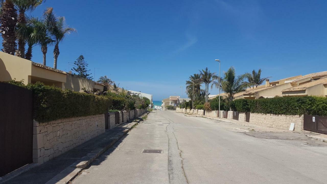 La Panoramica Apartment Scoglitti Luaran gambar